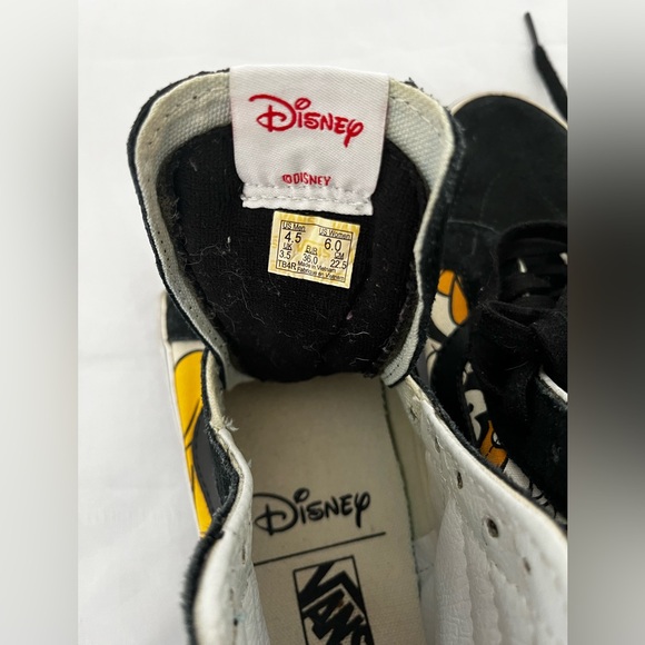 Vans X Disney Sk8 Hi tops shoes Mickey Mouse and friends sz W-6, M-4,5 - Picture 7 of 15